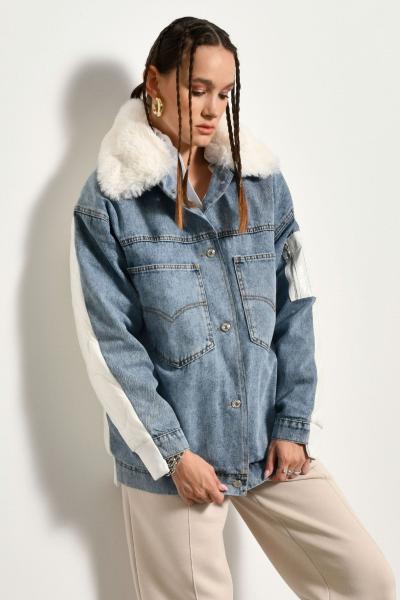 Kadın Beyaz Islak Görünümlü Elyaf Dolgu Kapitoneli Yaka Kürklü Denim Astarlı Bomber Şişme Mont