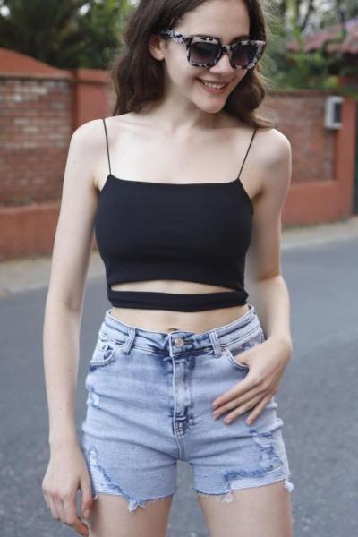 Kadın Mavi Slim Fit Kalıp Yırtık Denim Kot Şort