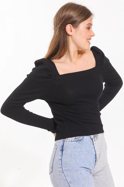 Kadın Siyah Kare Yaka Örme Likralı Dik Omuz Detaylı Crop Bluz